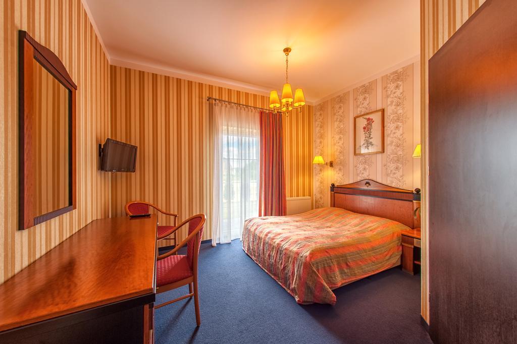 Arkadia Gosciniec-Klima,Parking,Ogrod Hotel Opole Luaran gambar